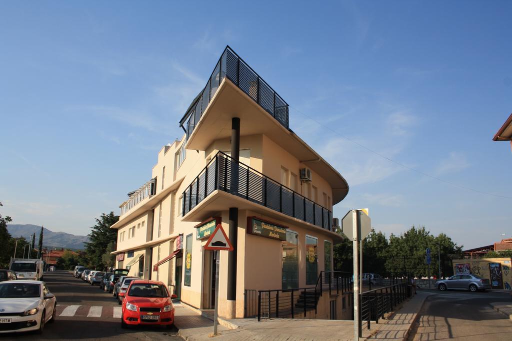 Ar Apartamentos Soto Real Rom bilde