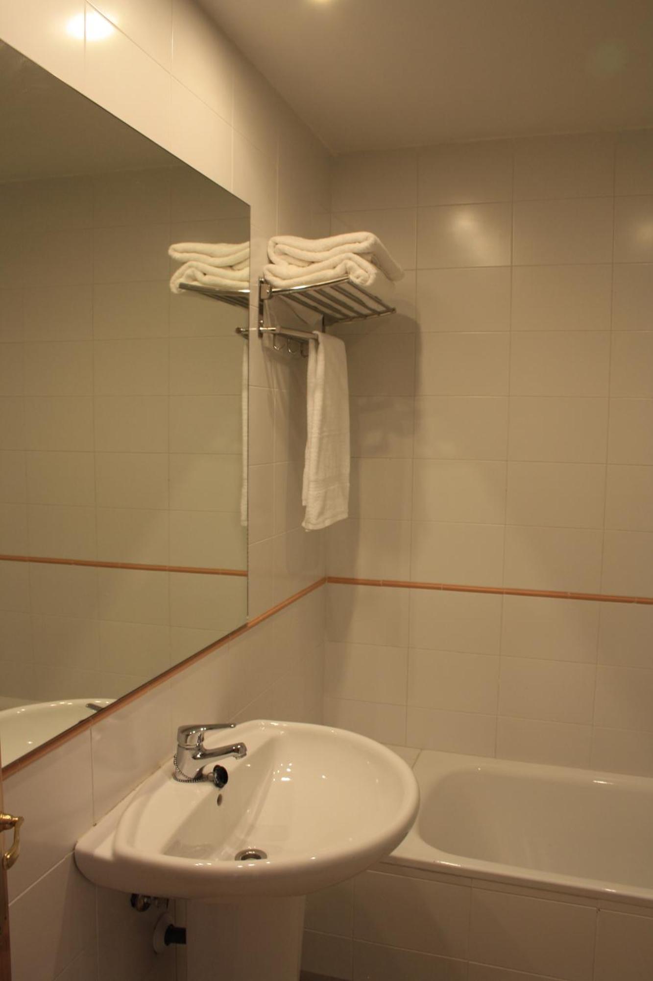 Ar Apartamentos Soto Real Rom bilde